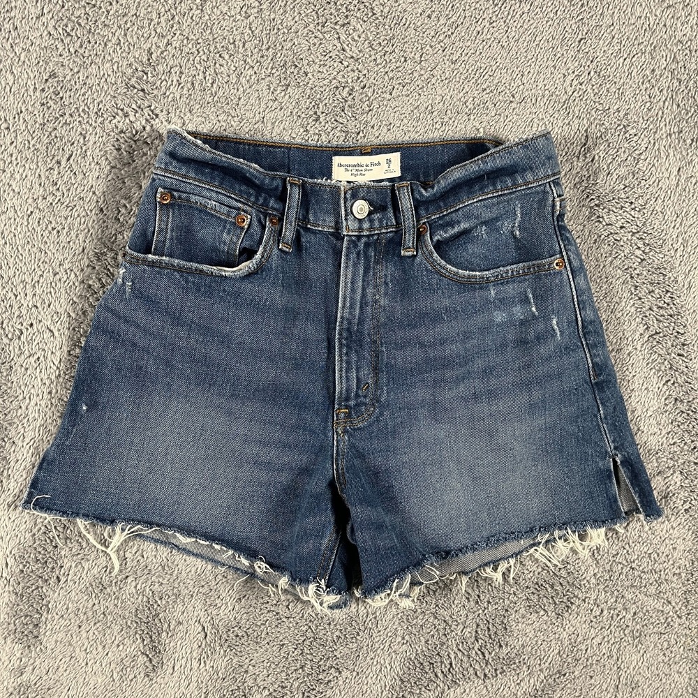 Abercrombie And Fitch 4" Mom High Rise Curve Love Denim Shorts 26 2 Cowgirl